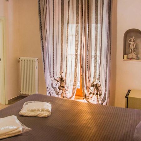 Rooms Gli Arcangeli - Affitti Brevi Italia Monte SantʼAngelo Екстериор снимка