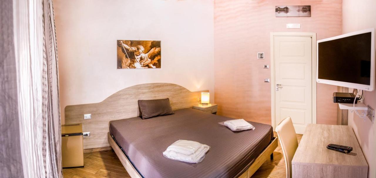 Rooms Gli Arcangeli - Affitti Brevi Italia Monte SantʼAngelo Екстериор снимка