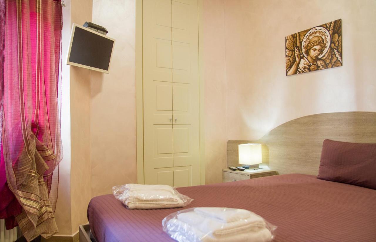 Rooms Gli Arcangeli - Affitti Brevi Italia Monte SantʼAngelo Екстериор снимка