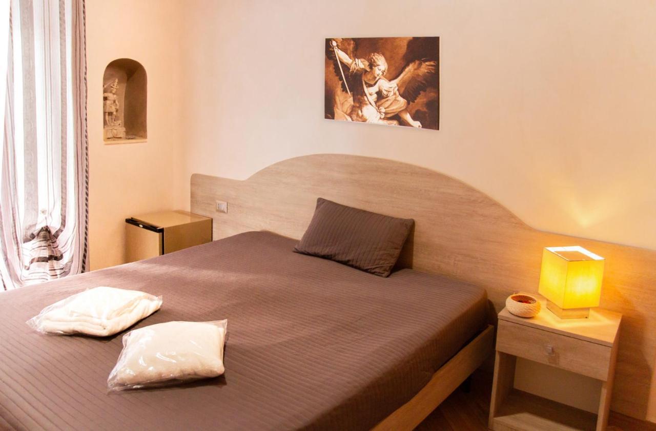 Rooms Gli Arcangeli - Affitti Brevi Italia Monte SantʼAngelo Екстериор снимка